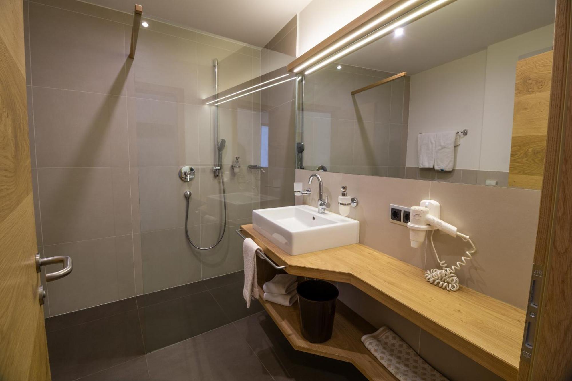 Hotel Drei Birken à Soprabolzano Extérieur photo